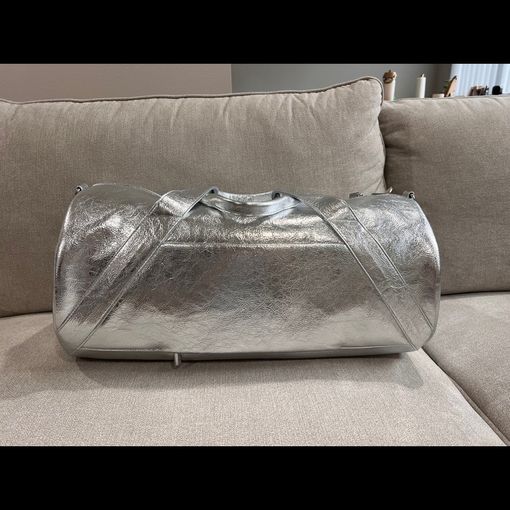 BÉIS x Chipotle The Burrito Duffle in Foil